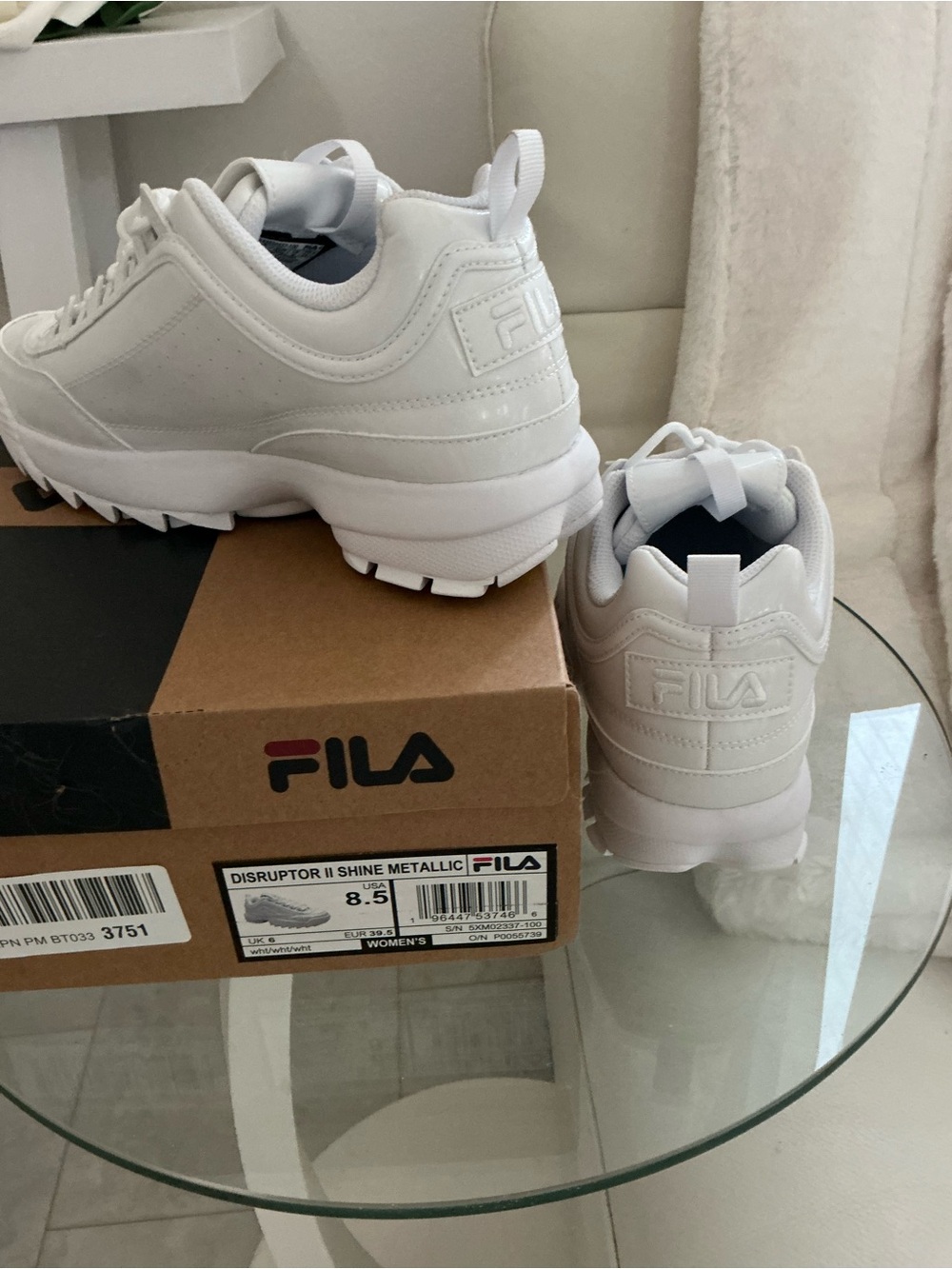 NEW Fila White Disrupter II Metallic Sneakers Size 8.5 - Picture 2 of 6